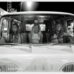 VN Blvd.-056-29A -  ‘SANTA’S HELPERS’