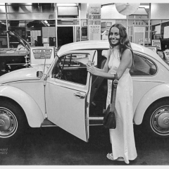 VN Blvd.-017-14 -  ‘BEAUTY AND THE BUG’