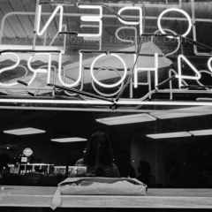 VN Blvd.-002-13 'Open 24 Hours'